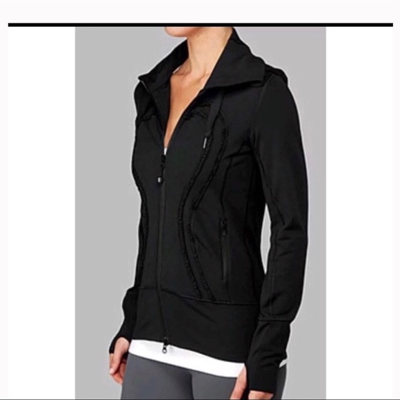 Lululemon Stride Jacket with Ruffle Trim in Black - Picture 1 of 6